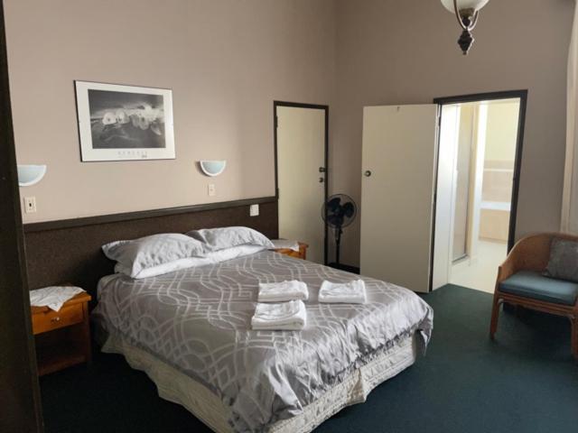 Grand Hotel - Whangarei Exterior foto