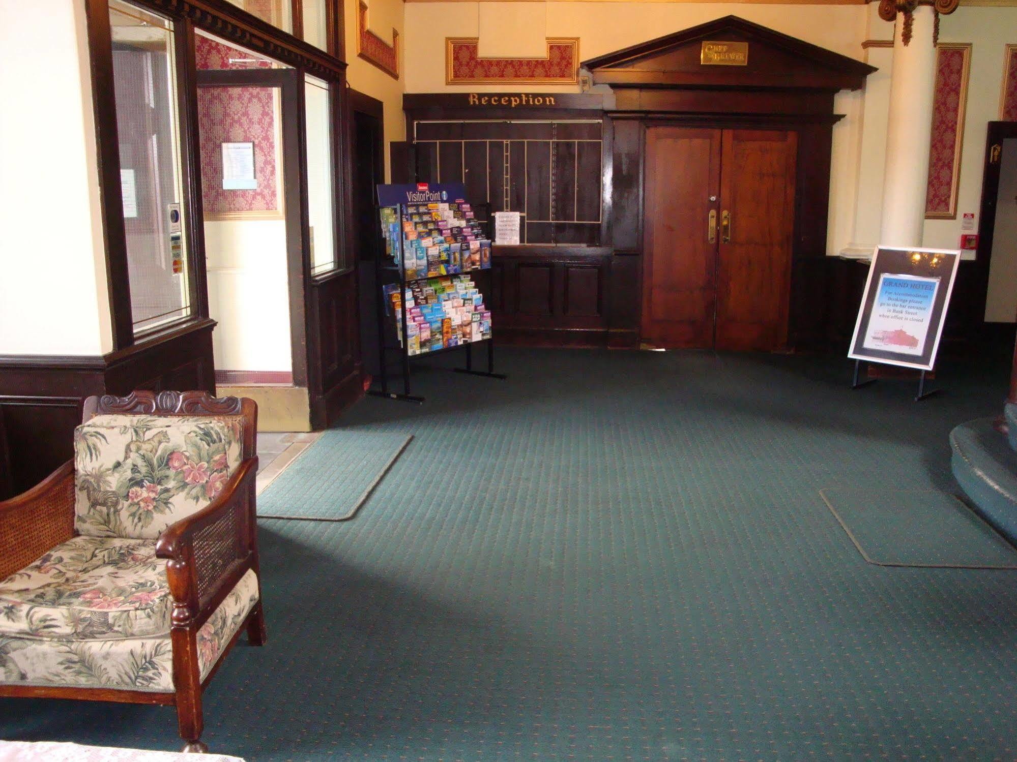 Grand Hotel - Whangarei Exterior foto